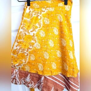 Sari Wrap Skirt, Regular MINI, one size fits most. Yellow, tan & white